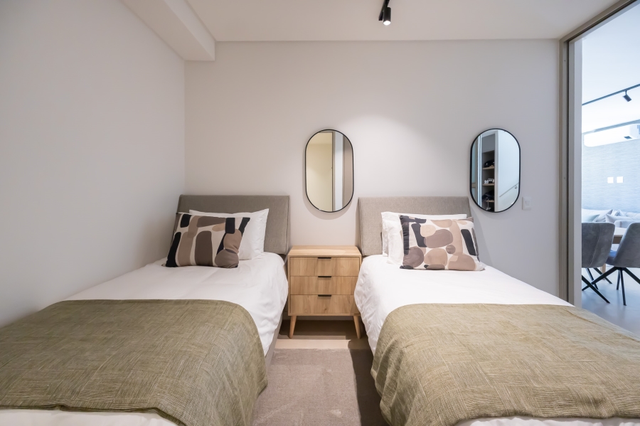 To Let 3 Bedroom Property for Rent in Green Point Western Cape